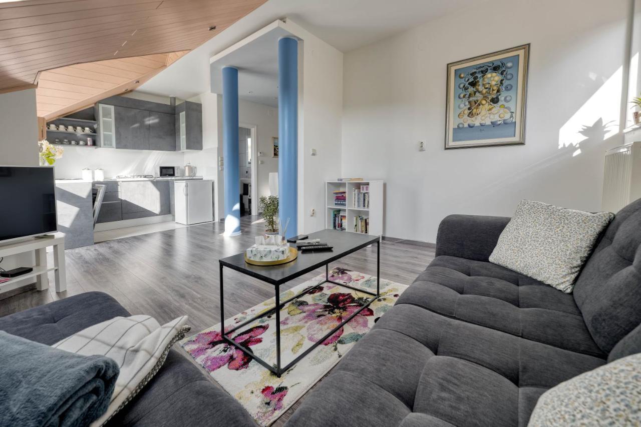 Astarea - Luxe Penthouse In Nature - Jacuzzi - Free Private Parking - Terrace & Balcony - Peace Zagreb Exterior foto